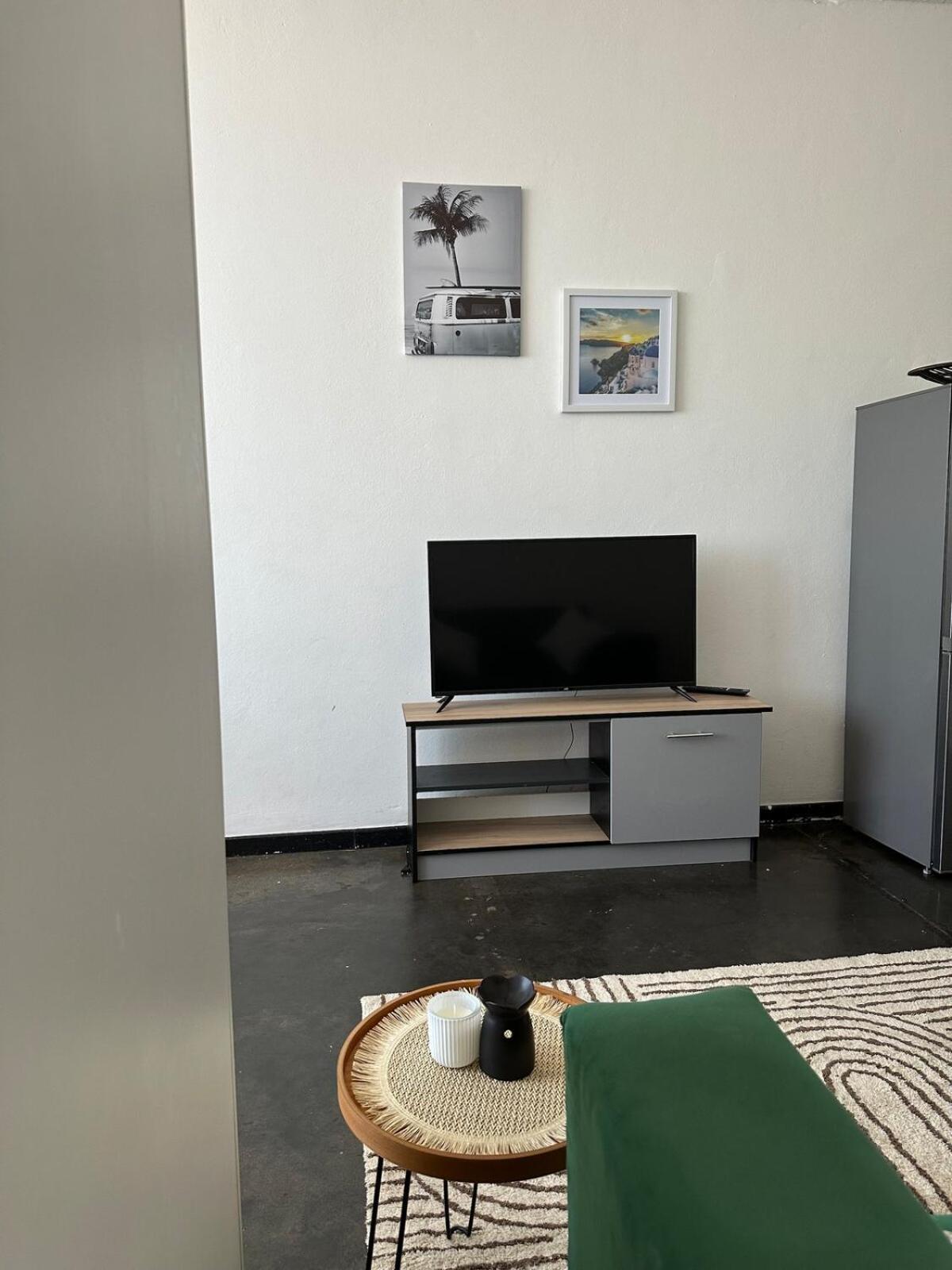 Parc Royale Maboneng Apartment *